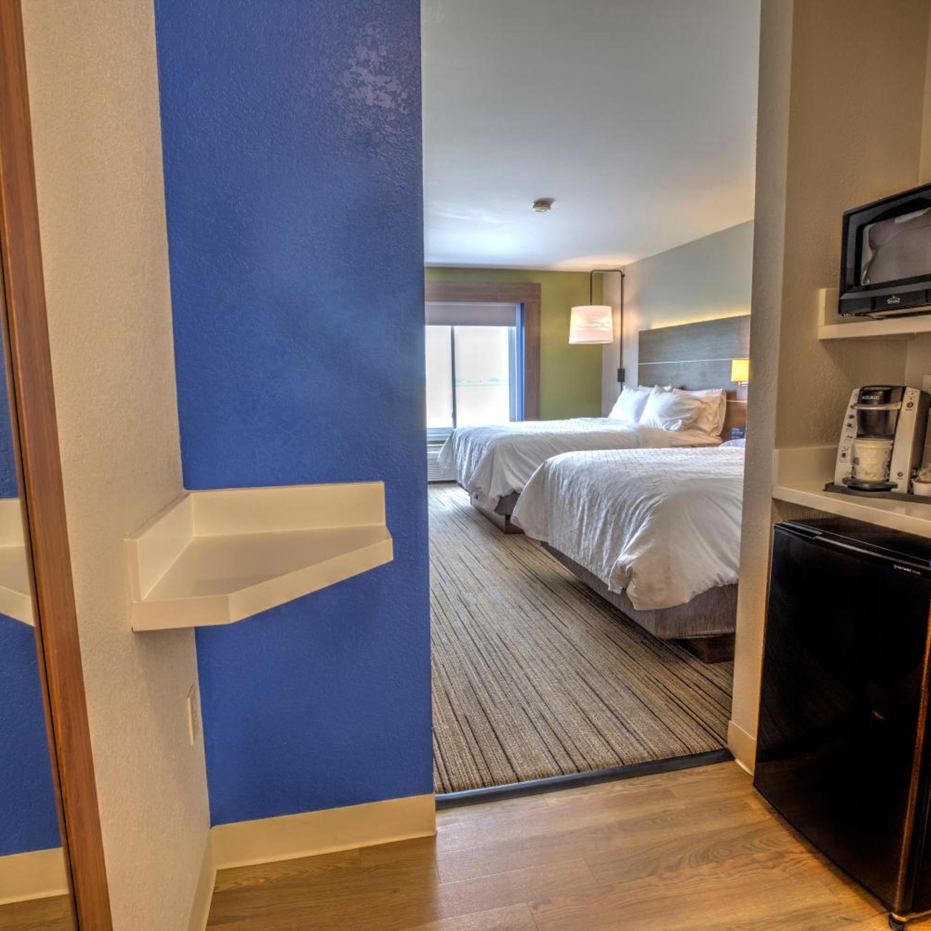 holiday inn express rochelle by ihg