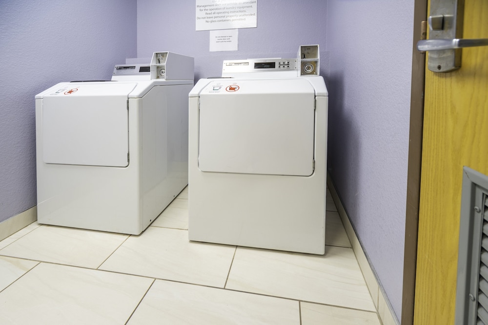 holiday inn express rochelle by ihg