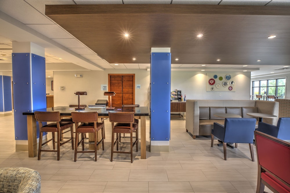 holiday inn express rochelle by ihg