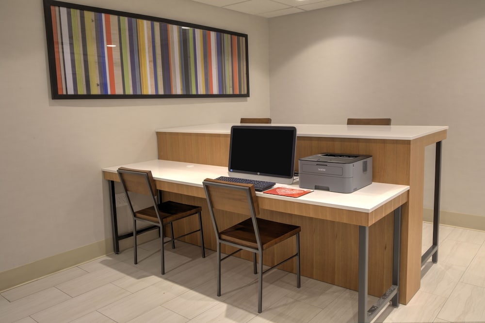 holiday inn express rochelle by ihg