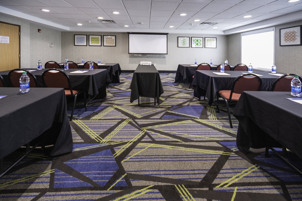 holiday inn express rochelle by ihg