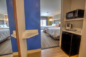 holiday inn express rochelle by ihg