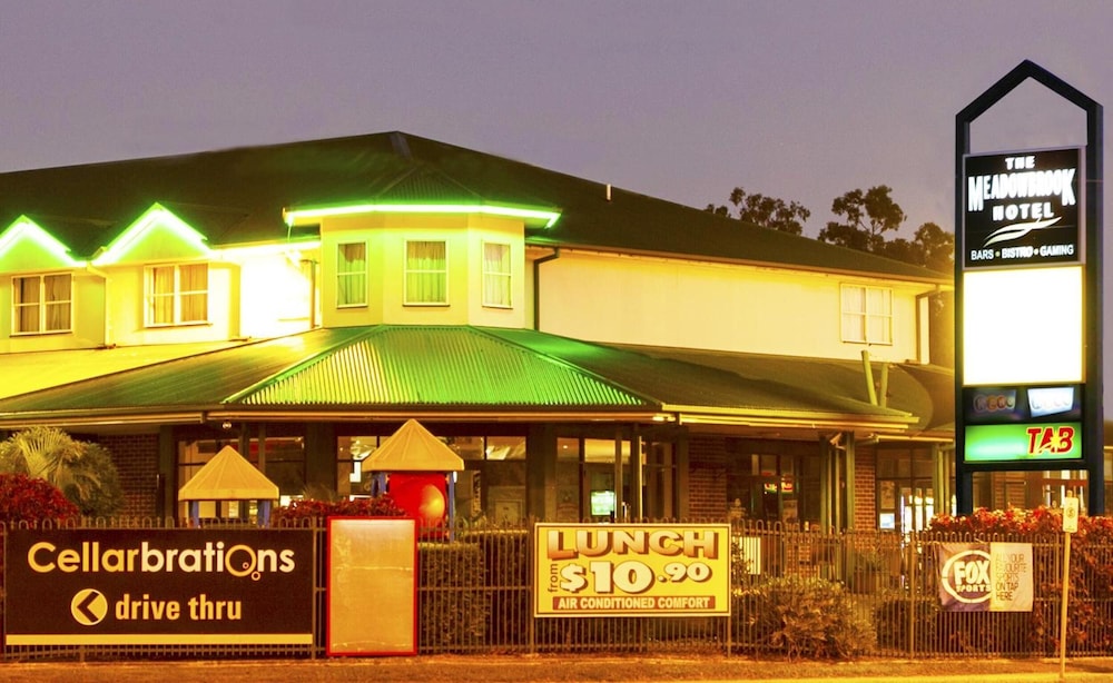 meadowbrook hotel