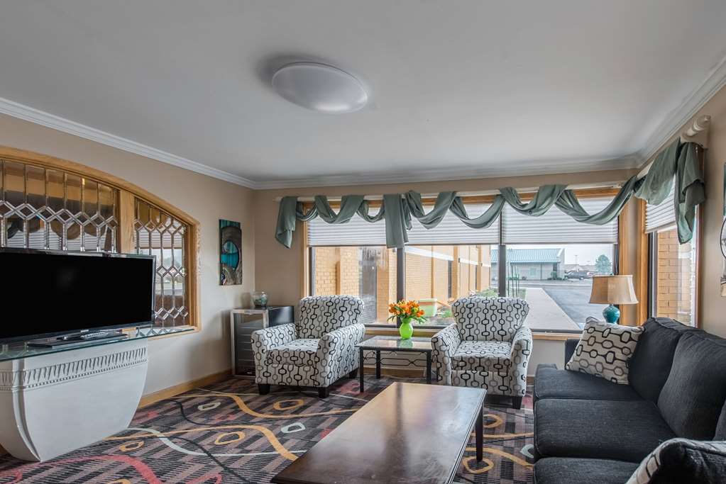 quality inn and suites university area