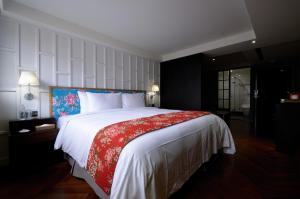 red dot hotel