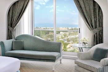 habtoor grand resort autograph collection