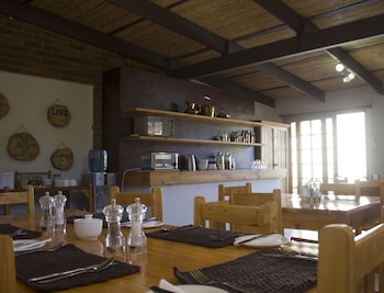 aan die oewer guest house