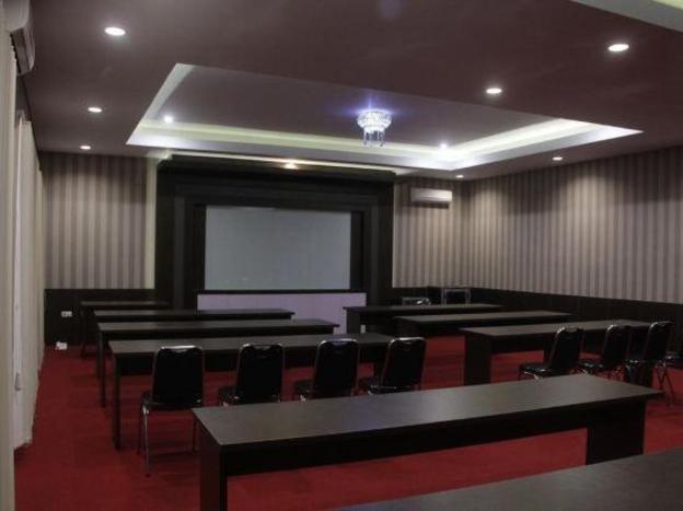 sapadia hotel cirebon