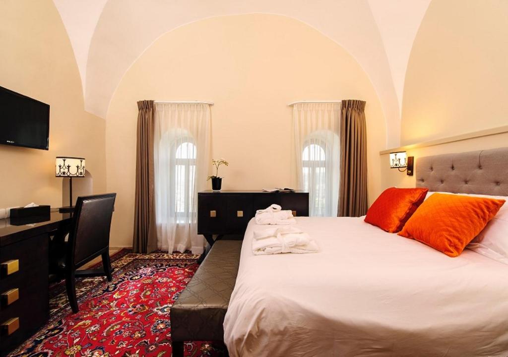 the sephardic house