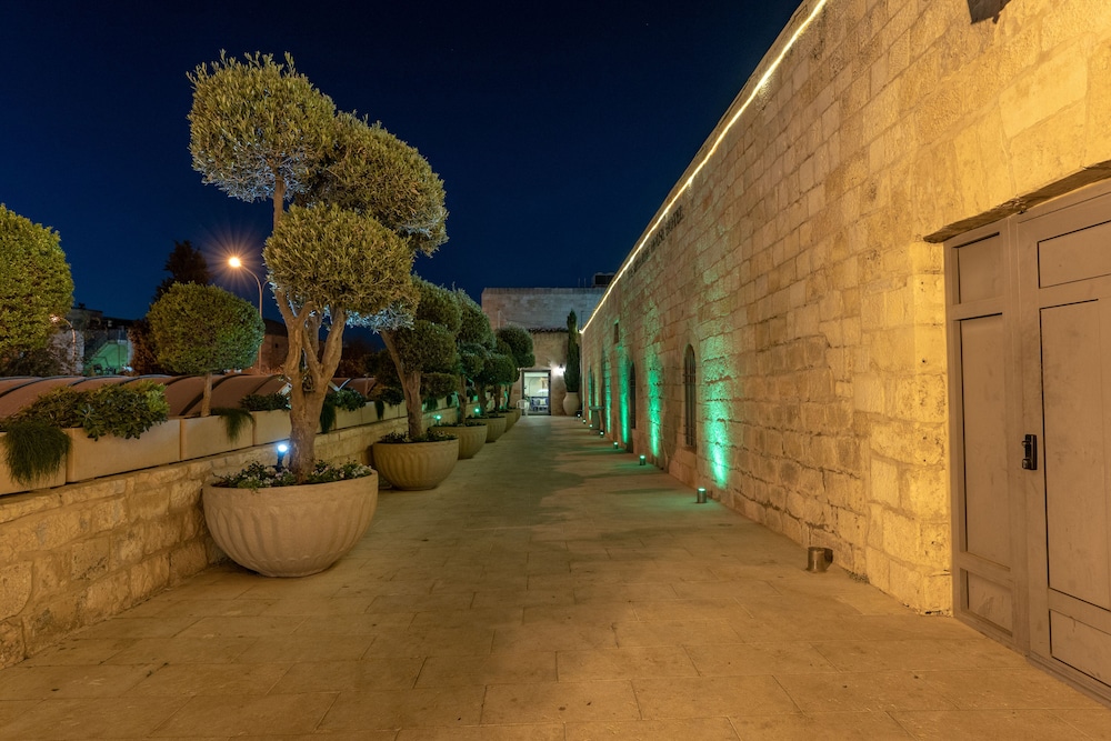 the sephardic house