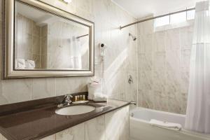 days inn by wyndham montreal east