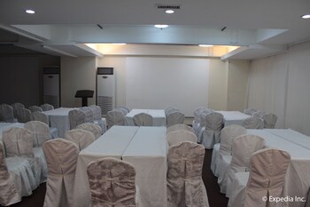 subic bay venezia hotel