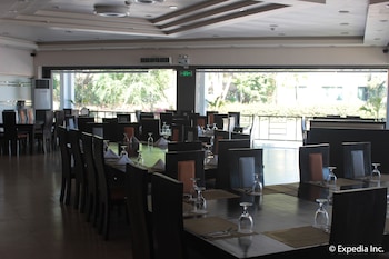 subic bay venezia hotel