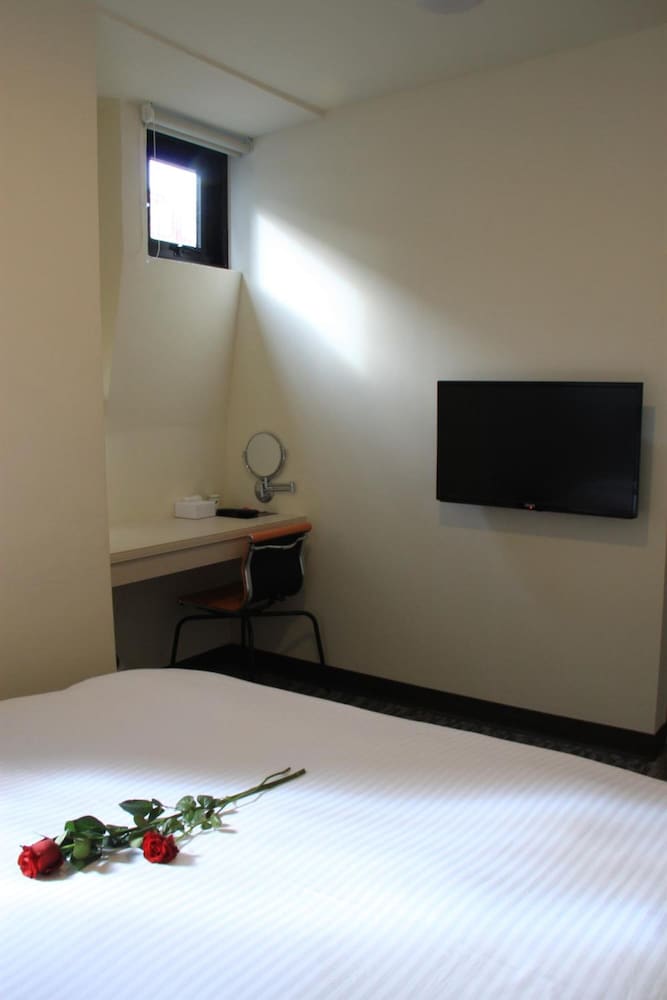 century hotel