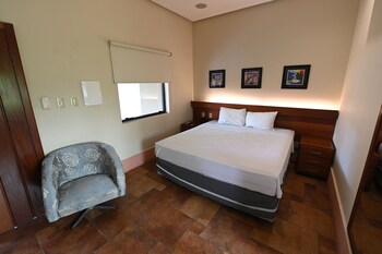 atrium quinta de pedras hotel