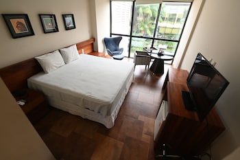 atrium quinta de pedras hotel