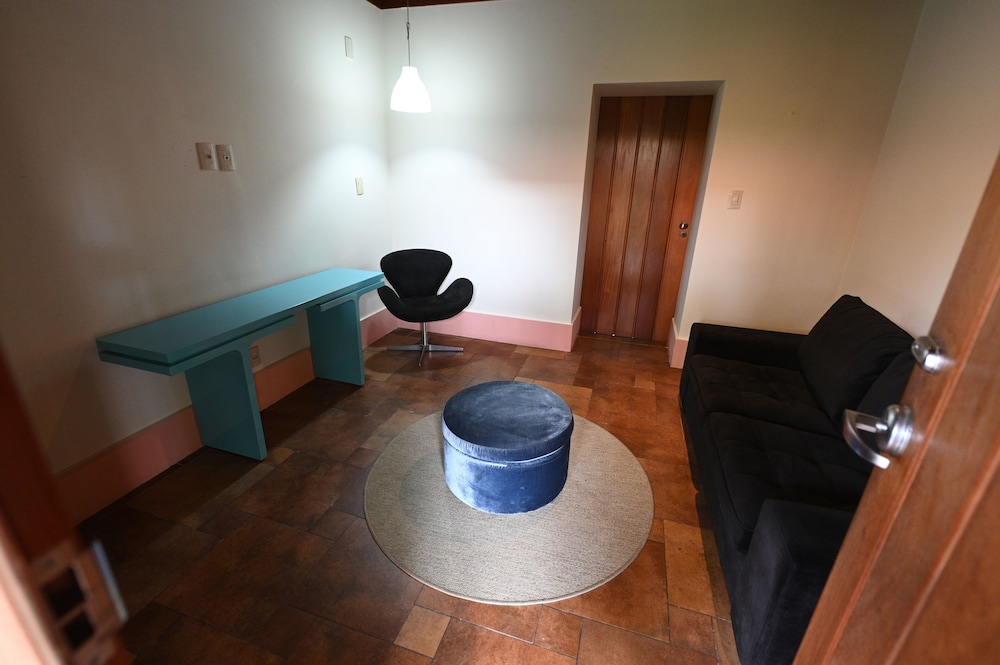 atrium quinta de pedras hotel