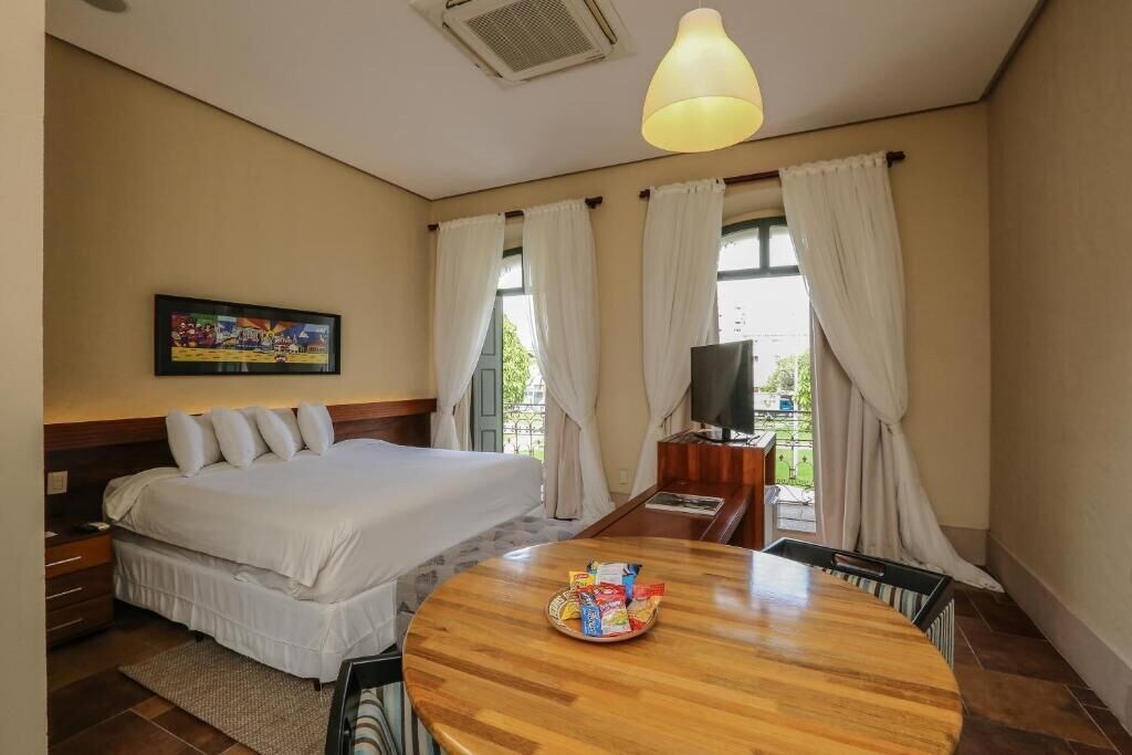 atrium quinta de pedras hotel