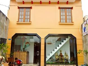 cabin hotel bhayangkara