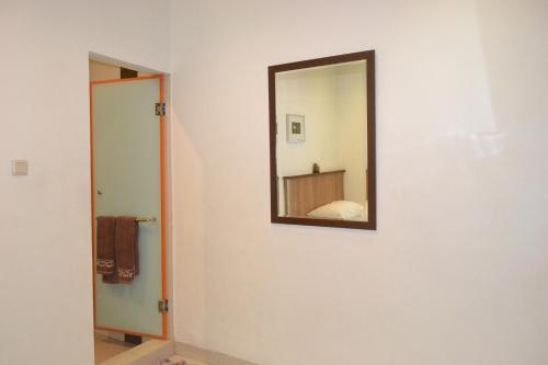 cabin hotel bhayangkara