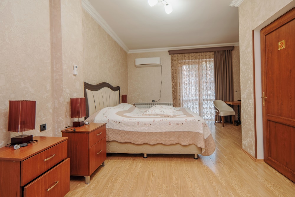natali hotel