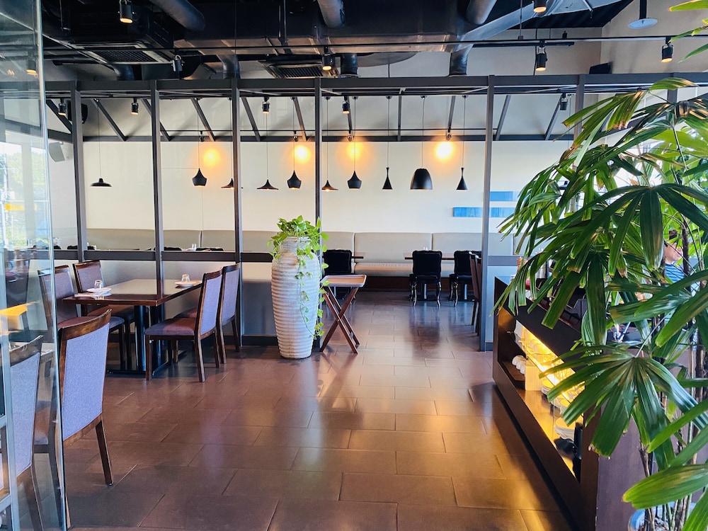 hotel avenue changwon