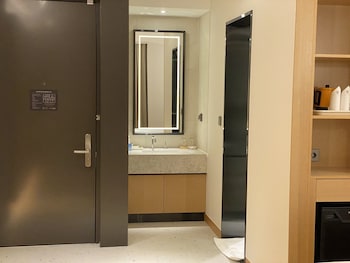 hotel avenue changwon