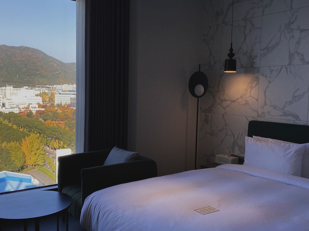 hotel avenue changwon