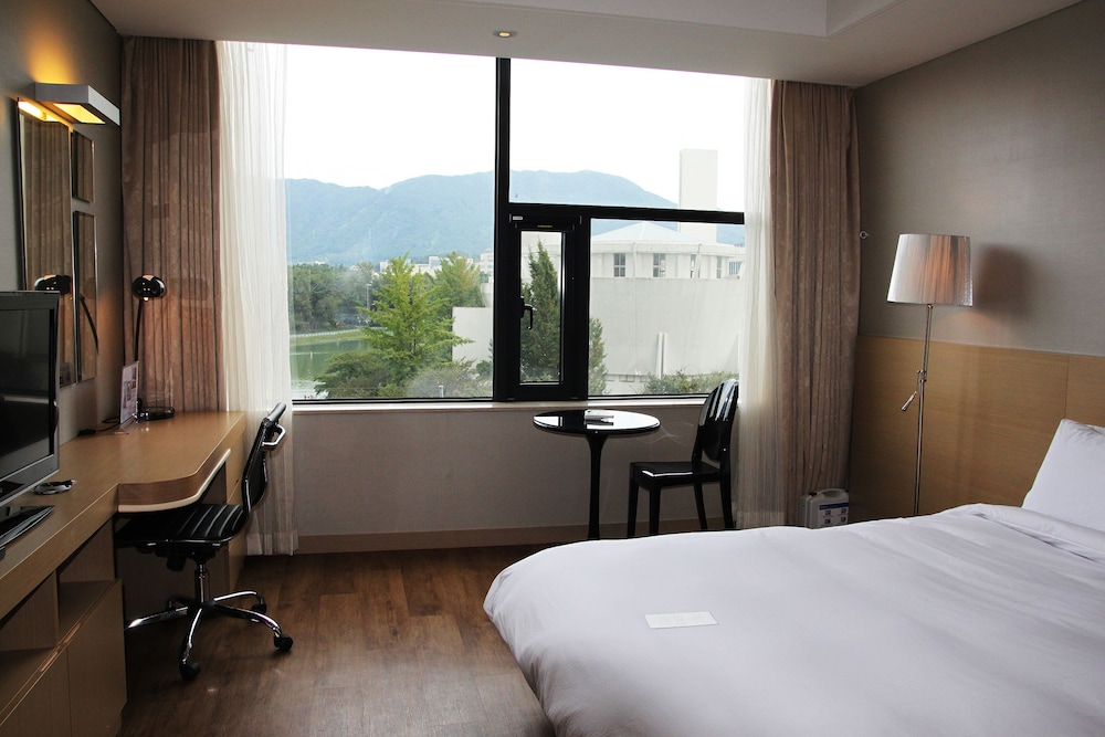hotel avenue changwon