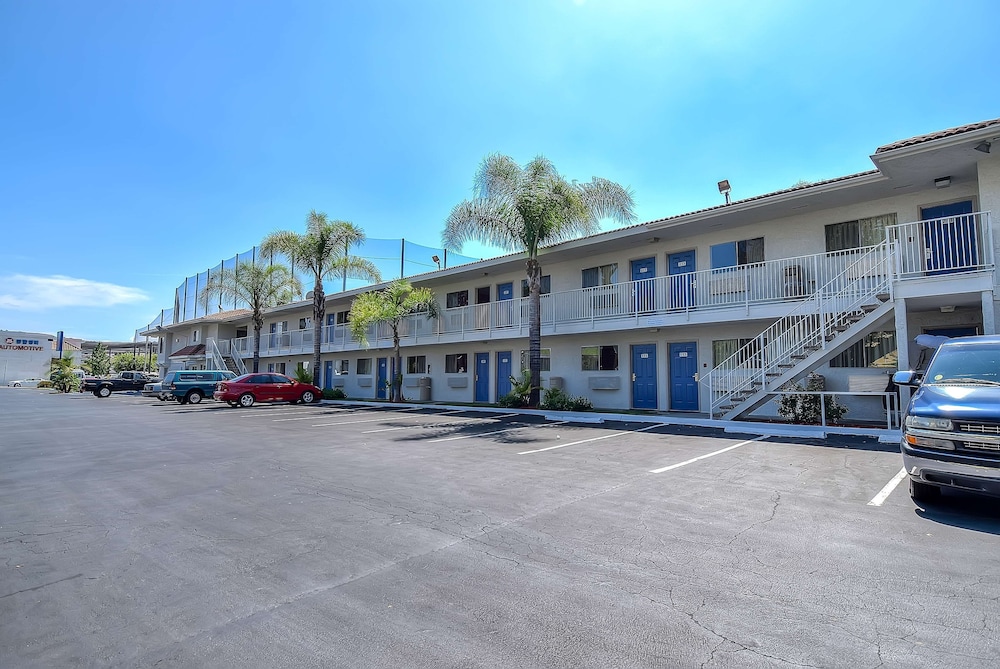 motel 6 rowland heights ca los angeles pomona