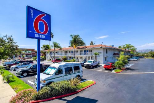 Motel 6 Rowland Heights, Ca - Los Angeles - Pomona,Near Royal Vista Golf Club,2 star