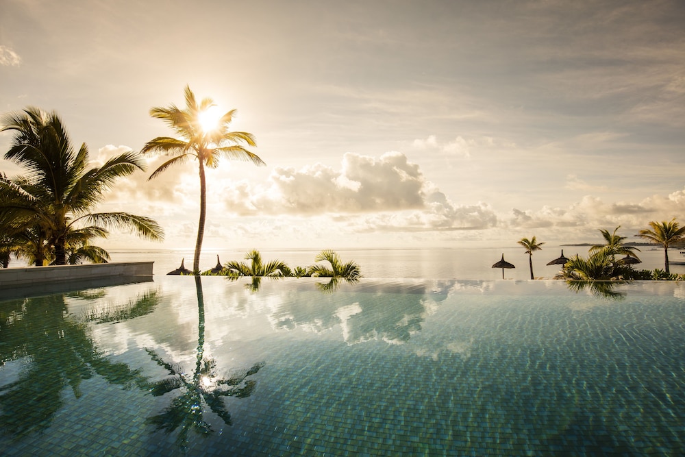 long beach mauritius