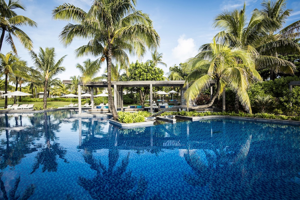 long beach mauritius