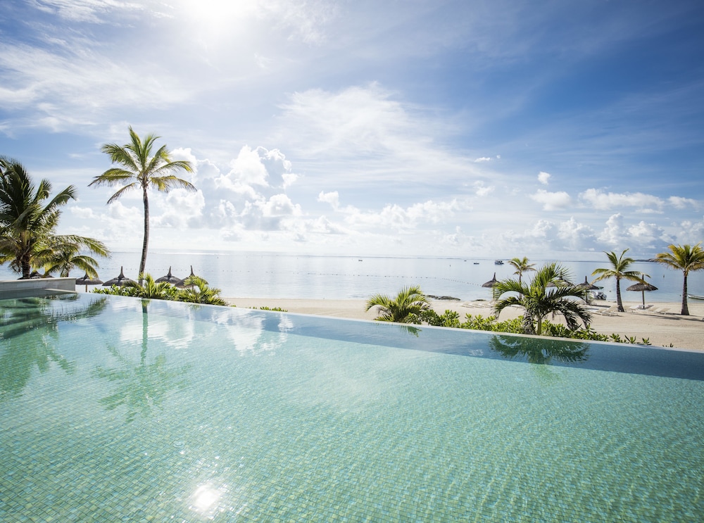 long beach mauritius