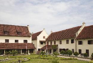 dprimahotel pattimura makassar