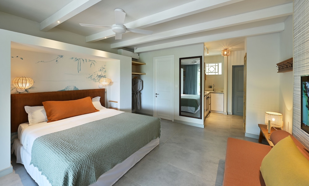 veranda grand baie hotel and spa