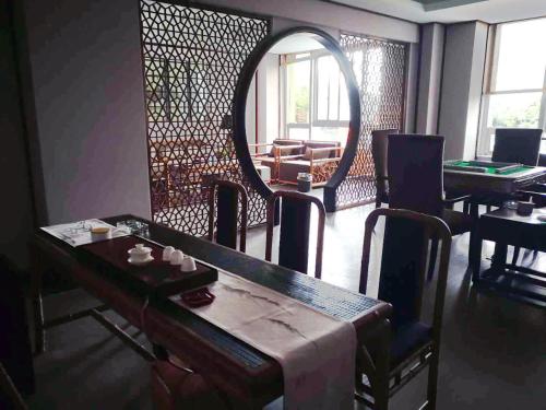 plaza hotel yuyao