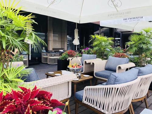 plaza hotel yuyao