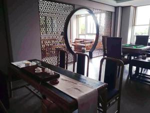 plaza hotel yuyao