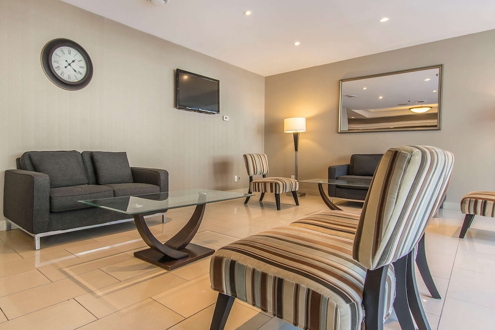 comfort suites downtown