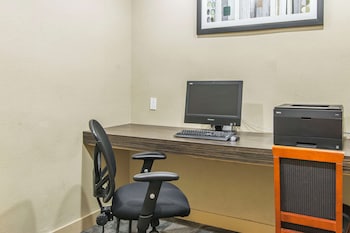 comfort suites downtown