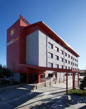 Hotel Basic,Moja>>Barcelona,2 star