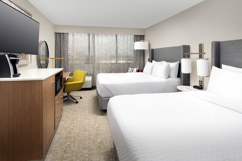 crowne plaza san antonio airport by ihg