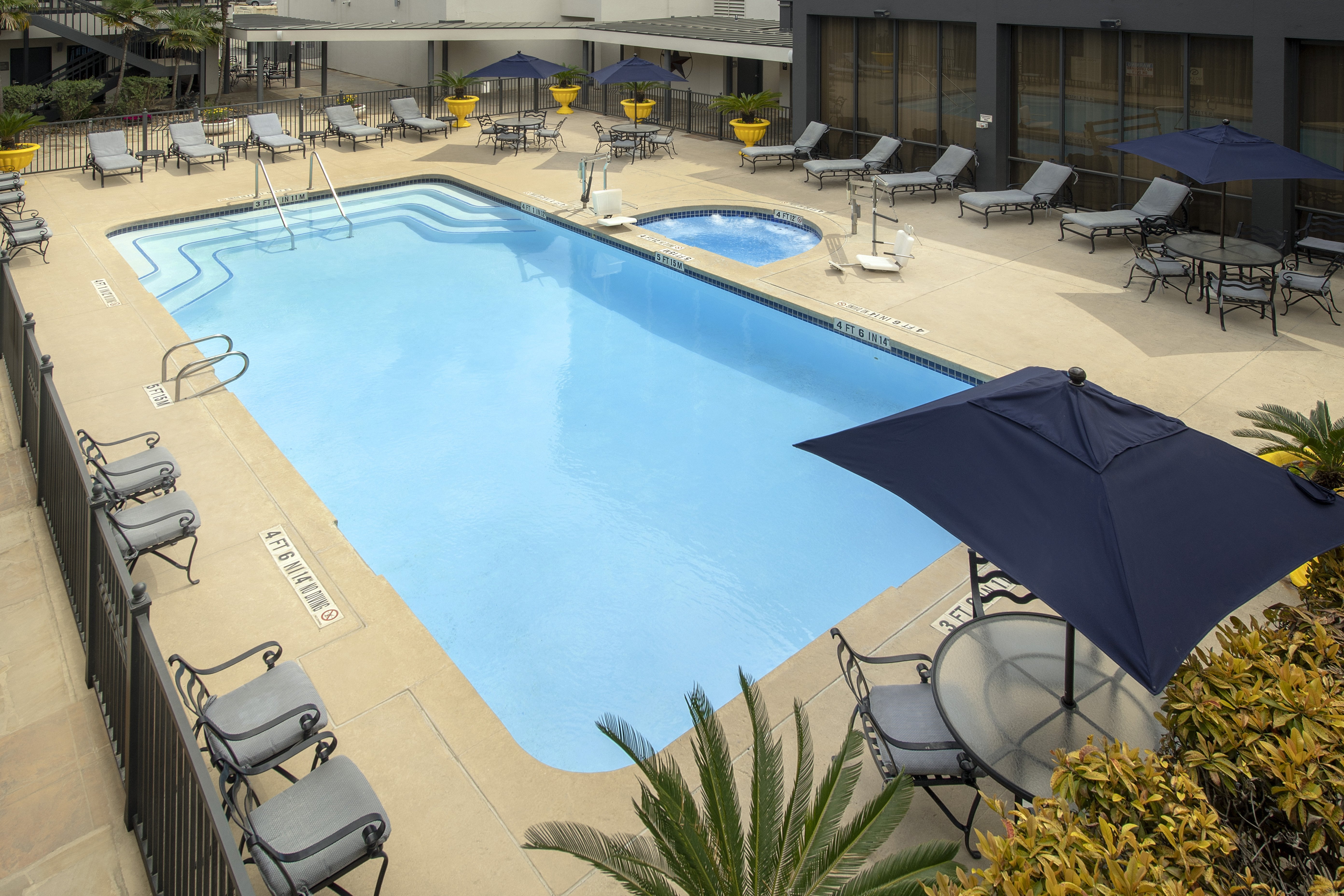 crowne plaza san antonio airport by ihg