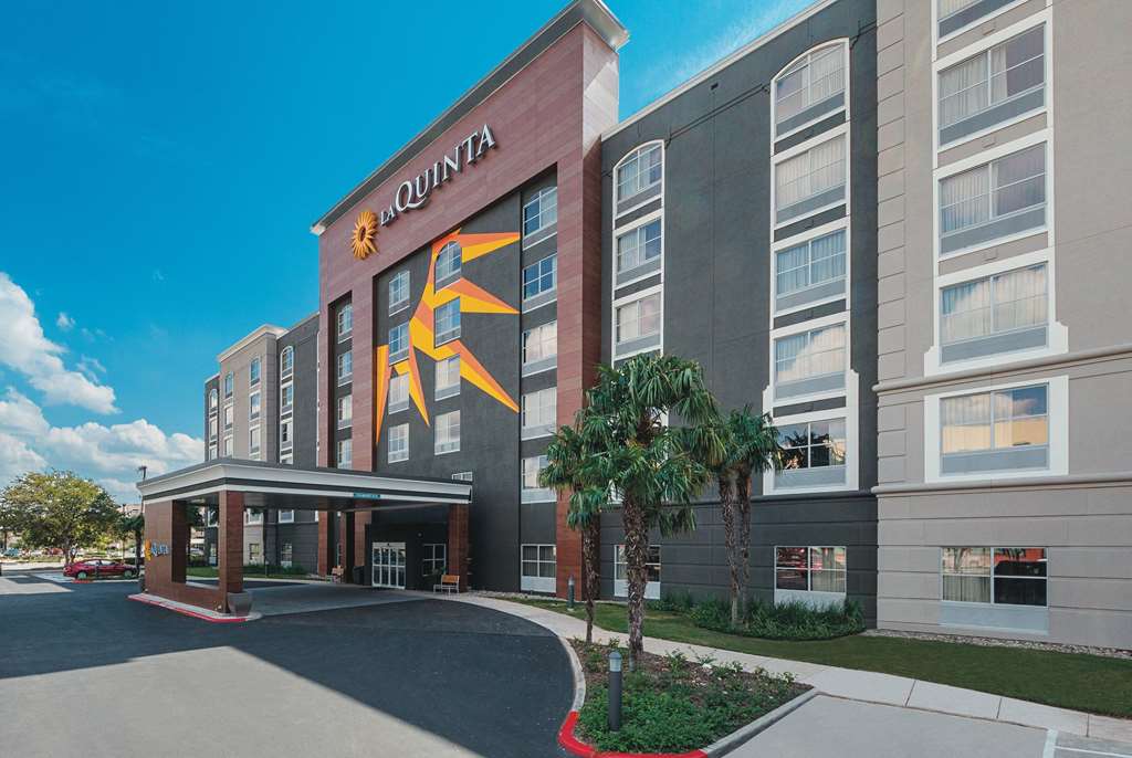 la quinta inn and suites by wyndham san antonio downtown