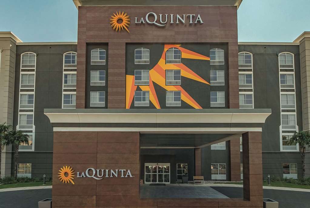 la quinta inn and suites by wyndham san antonio downtown