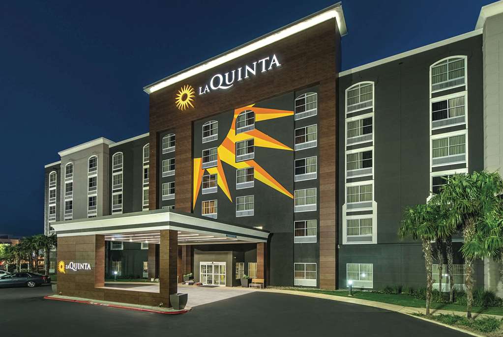 la quinta inn and suites by wyndham san antonio downtown