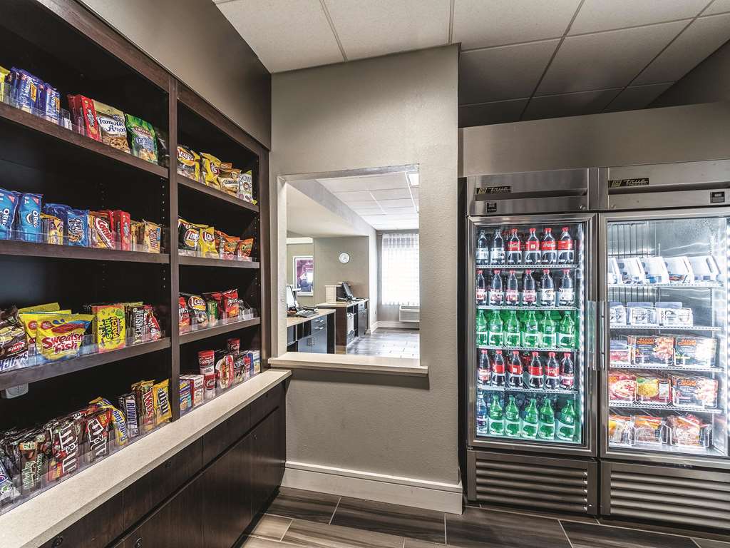 la quinta inn and suites by wyndham san antonio downtown