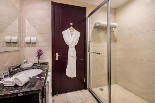 holiday inn beijing airport zone