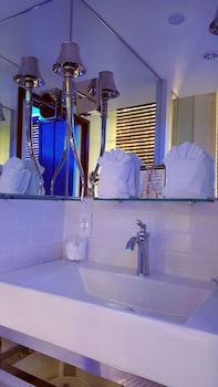 the saint hotel key west autograph collection adult only